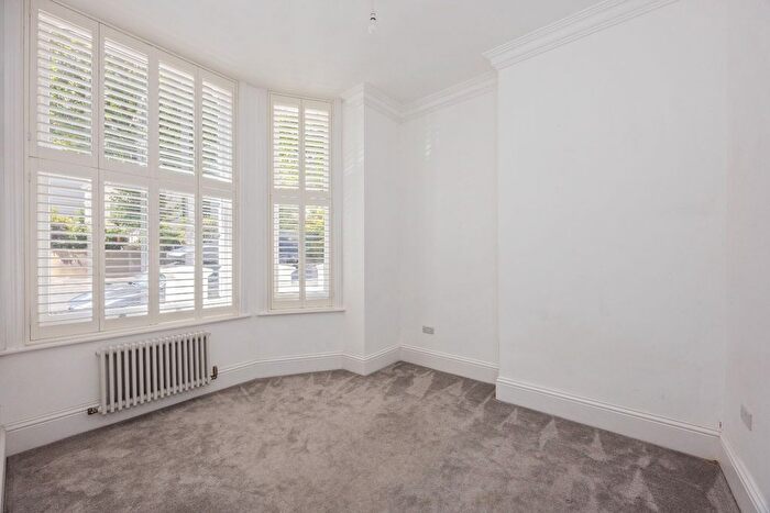 2 Bedroom Flat For Sale In Buckingham Road, Brighton, East Sussex, BN1 - Photo 3