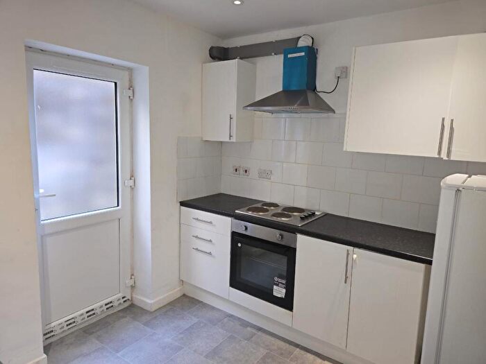 1 Bedroom Flat To Rent In Flat, B High Street, Chatham, ME4
