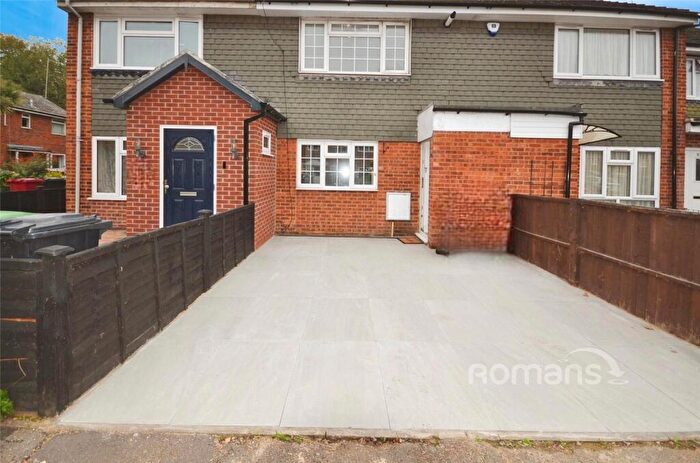 3 Bedroom Terraced House To Rent In Severn Crescent, Slough, Berkshire, SL3