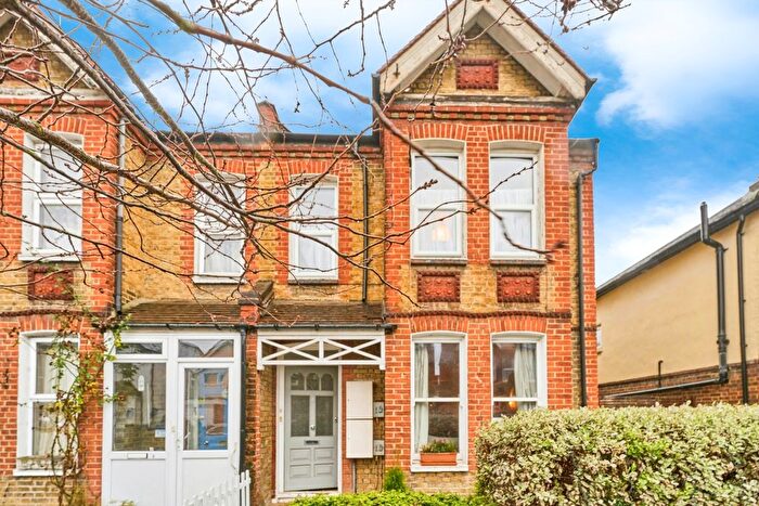 2 Bedroom Semi Detached House For Sale In Chesham Road, Kingston Upon Thames, KT1