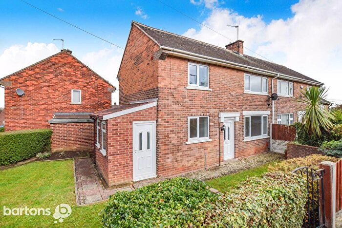 3 Bedroom Semi-Detached House For Sale In Bank Close, Kimberworth Park, S61