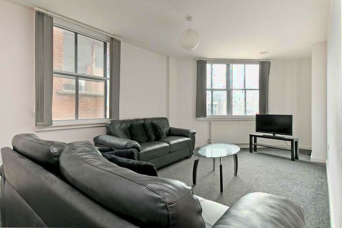 6 Bedroom Apartment To Rent In West Street, Sheffield, S1
