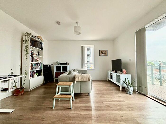 1 Bedroom Apartment To Rent In The Peninsula, Pegasus Way, Gillingham, ME7