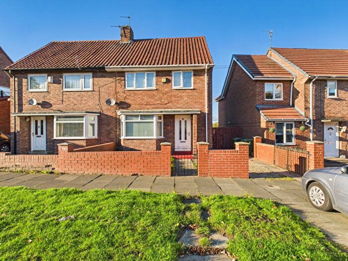 3 Bedroom Semi Detached House For Sale In Hodkin Gardens, Windy Nook, NE9