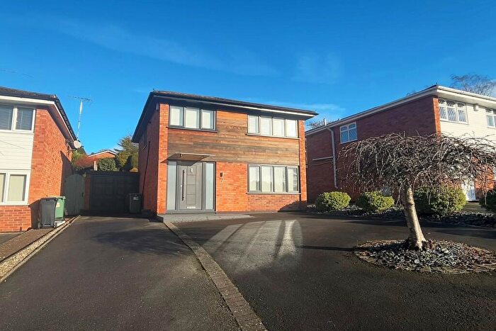 3 Bedroom Detached House For Sale In Brockmoor Close, Pedmore, Stourbridge, DY9