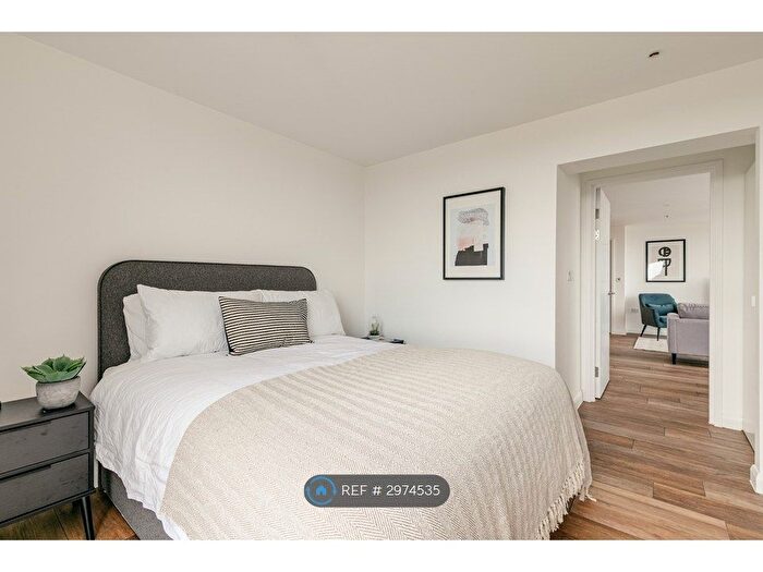1 Bedroom Flat To Rent In Berkshire House, Maidenhead, SL6