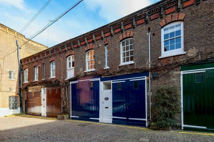 1 Bedroom Flat To Rent In Lucerne Mews, London, W8