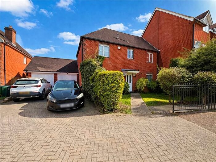 4 Bedroom End Terrace House For Sale In Sir John Fogge Avenue, Repton Park, TN23