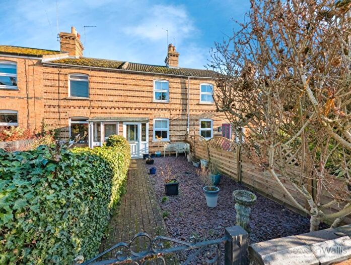 2 Bedroom Terraced House For Sale In New Street, Stamford, PE9