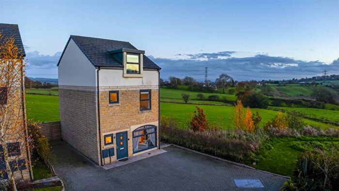 3 Bedroom Detached House For Sale In Bleaklow Court, Hawkshaw, Bury, BL8