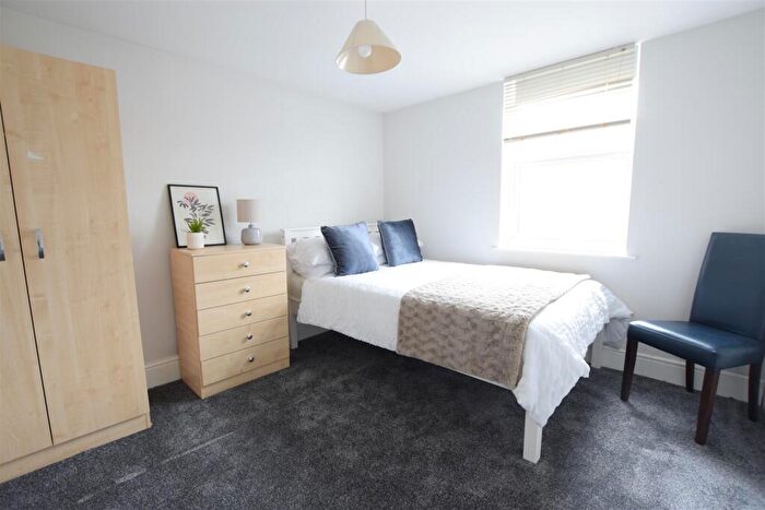 5 Bedroom Terraced House To Rent In Cross Street - Student House - /, LN5