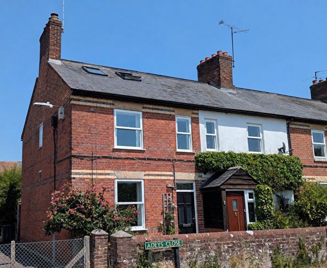 2 Bedroom End Terrace House For Sale In Adeys Close, Newbury, RG14