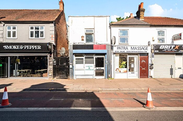 1 Bedroom Flat For Sale In High Road Leyton, London, E10