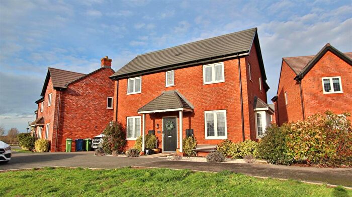 4 Bedroom Detached House For Sale In Snowdrop Close, Walton Cardiff, Tewkesbury, GL20
