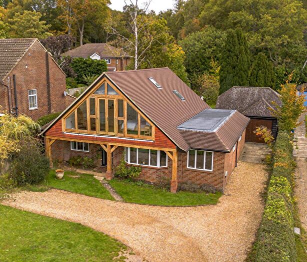 5 Bedroom Detached House For Sale In Hazlemere Road, Penn, HP10