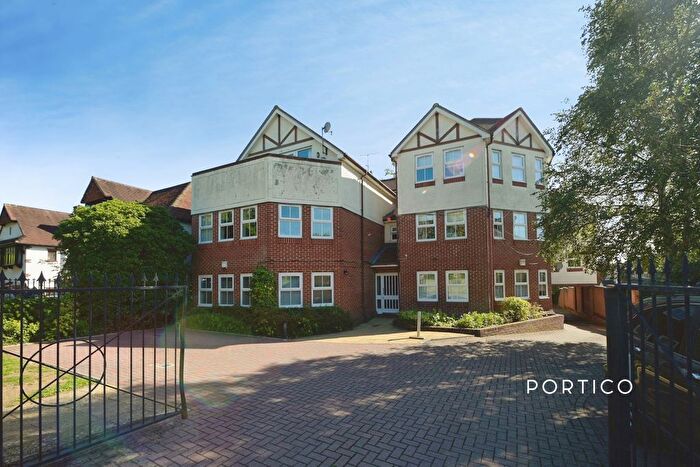 1 Bedroom Flat To Rent In High Road, Woodford Green, IG8