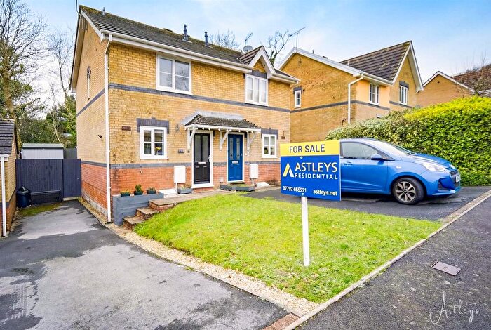 2 Bedroom Semi Detached House For Sale In Byron Way, Killay, Swansea, SA2