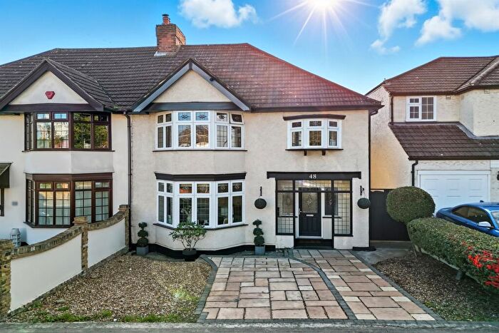 3 Bedroom Semi-Detached House For Sale In Slewins Lane, Hornchurch, Essex, RM11