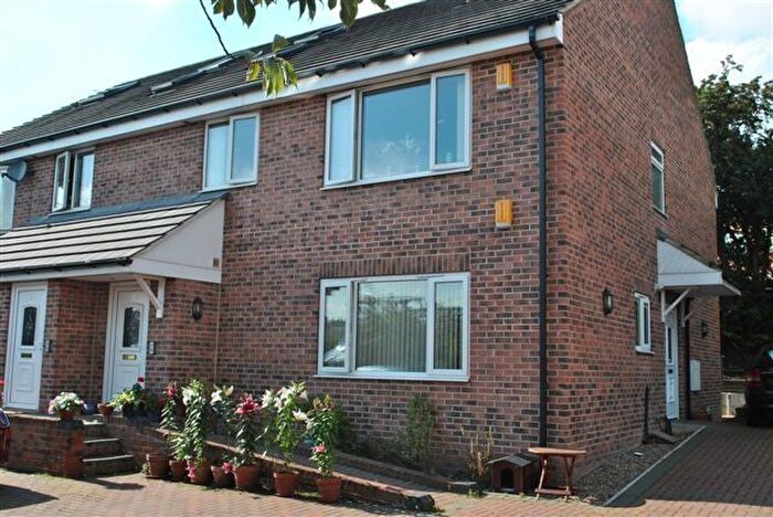 3 Bedroom Flat To Rent In Ouchthorpe Mews, Outwood, Wakefield, WF1