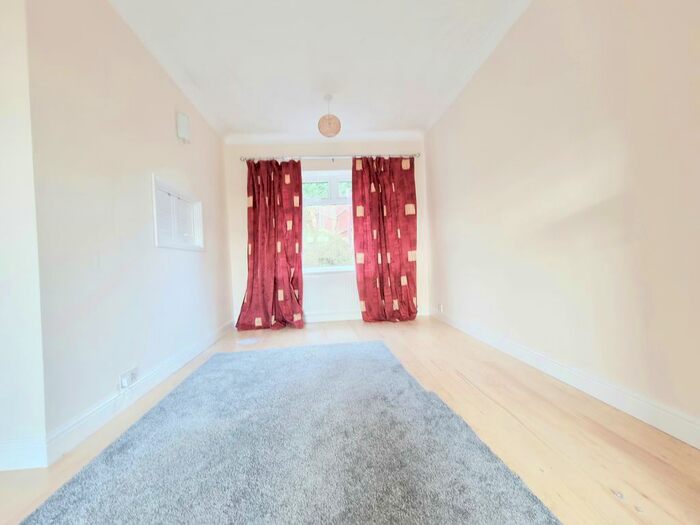 1 Bedroom Semi-Detached House To Rent In Sandstone Avenue, Sheffield S9