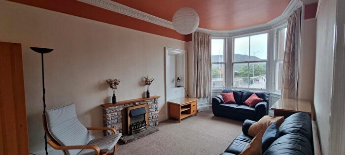 2 Bedroom Flat To Rent In Dalkeith Road, Newington, Edinburgh, EH16