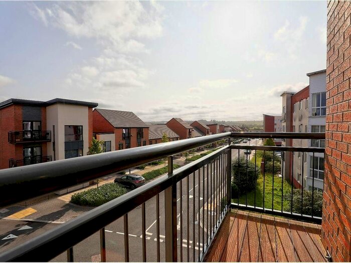 2 Bedroom Flat To Rent In Crownford Avenue, Hanley, Stoke-On-Trent, ST1