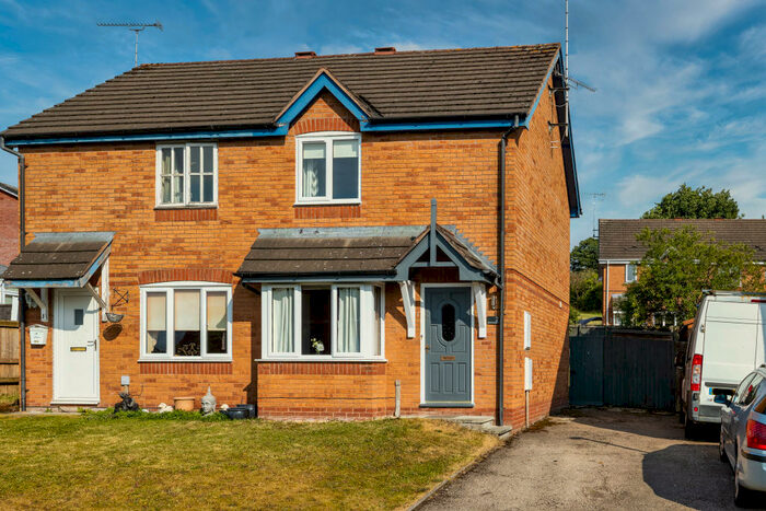 2 Bedroom Semi-Detached House For Sale In Richmond Gardens, Wrexham, LL14