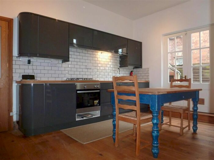 1 Bedroom Flat To Rent In Avenue Road, Leamington Spa, CV31