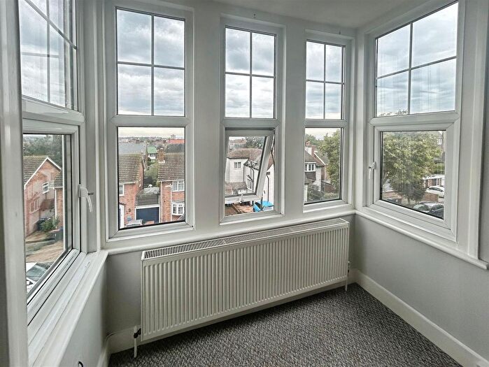 1 Bedroom Flat To Rent In Tyndale Park, Herne Bay, CT6