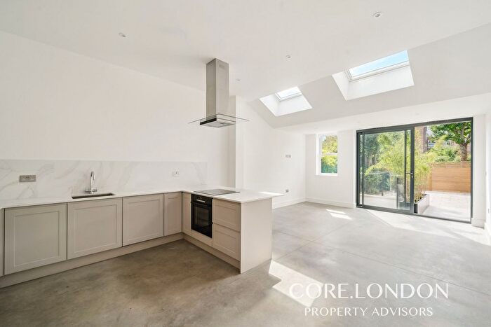 1 Bedroom Flat To Rent In Cumberland Park, London, W3