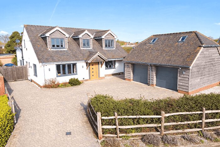 4 Bedroom Detached House For Sale In Greenaway Lane, Warsash, SO31