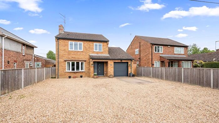 4 Bedroom Detached House For Sale In Wales Bank, Elm, Wisbech, Cambridgeshire, PE14
