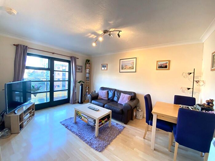 1 Bedroom Apartment To Rent In Ship Canal House, Slate Wharf, M15