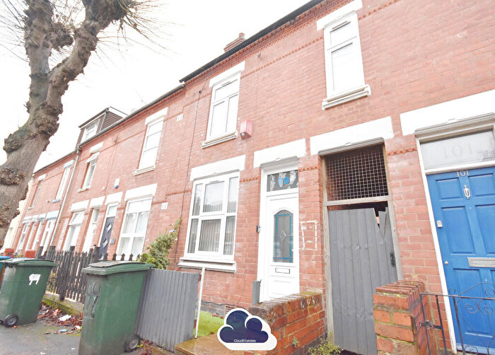 3 Bedroom Terraced House For Sale In Hollis Road, Coventry, CV3