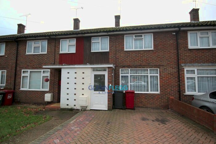 3 Bedroom Property To Rent In Trelawney Avenue, Langley, Slough SL3