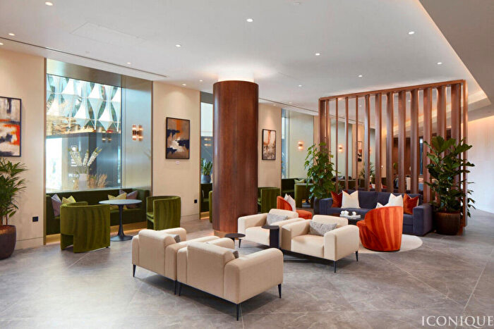 2 Bedroom Apartment For Sale In Ponton Road, London, SW11