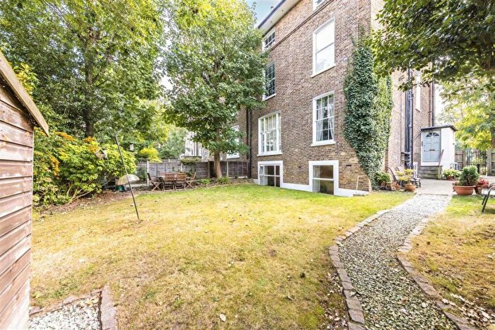 2 Bedroom Flat For Sale In Shooters Hill Road, Blackheath, SE3