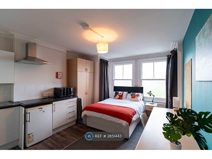 Studio To Rent In Morgan Road, Reading, RG1