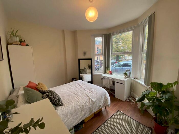 7 Bedroom House To Rent In Senghennydd Place, Cathays, Cardiff, CF24