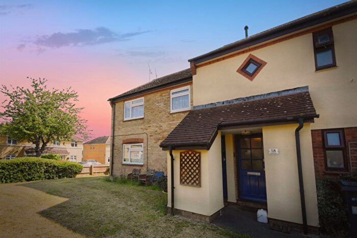 1 Bedroom Flat For Sale In Hunts Close, Writtle, Chelmsford, CM1