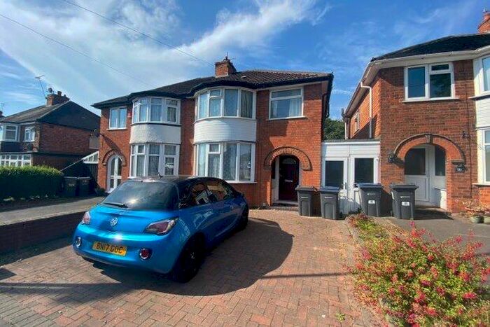 3 Bedroom Semi-Detached House To Rent In Steyning Road, Birmingham, B26