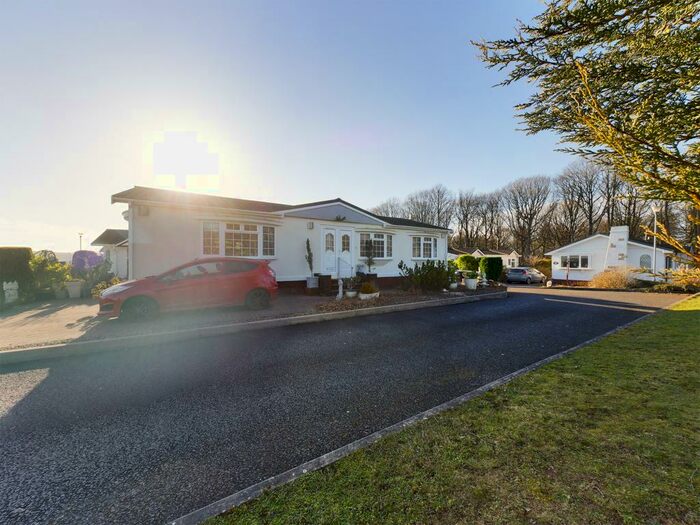 2 Bedroom Park Home For Sale In Woodlands Park Homes, Dowles Road