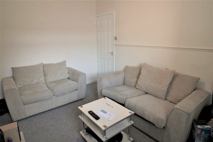3 Bedroom Private Hall To Rent In Langley Road, Lancaster, LA1