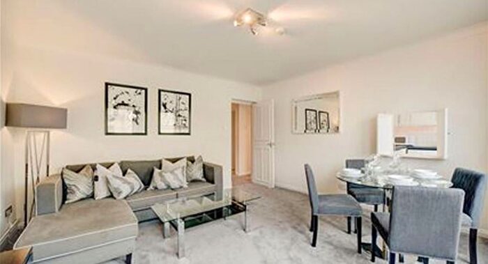 2 Bedroom Flat To Rent In Fulham Road, Chelsea, London, SW3