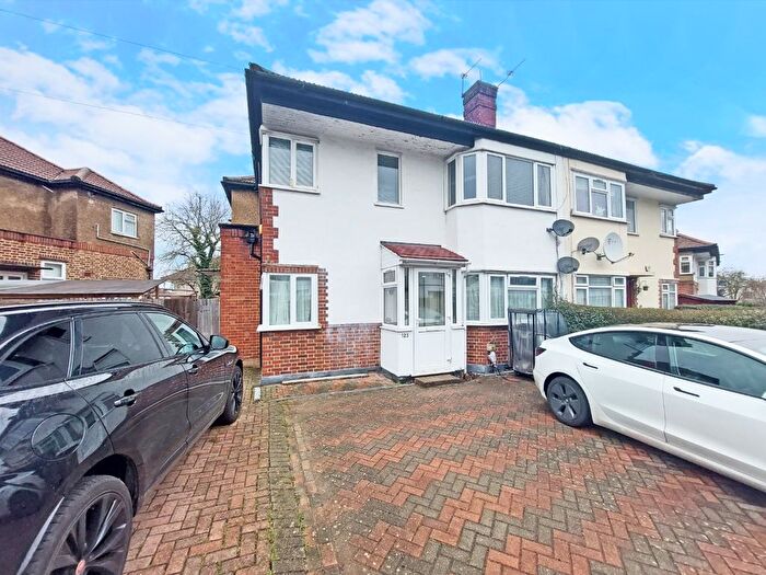 2 Bedroom Maisonette For Sale In Marlborough Hill, Harrow, HA1