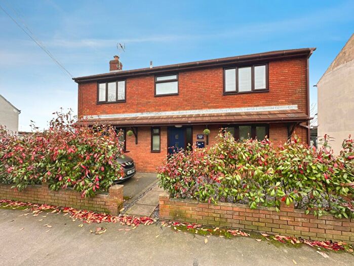 4 Bedroom Detached House For Sale In Main Street, Albert Village, Swadlincote, Derbyshire, DE11