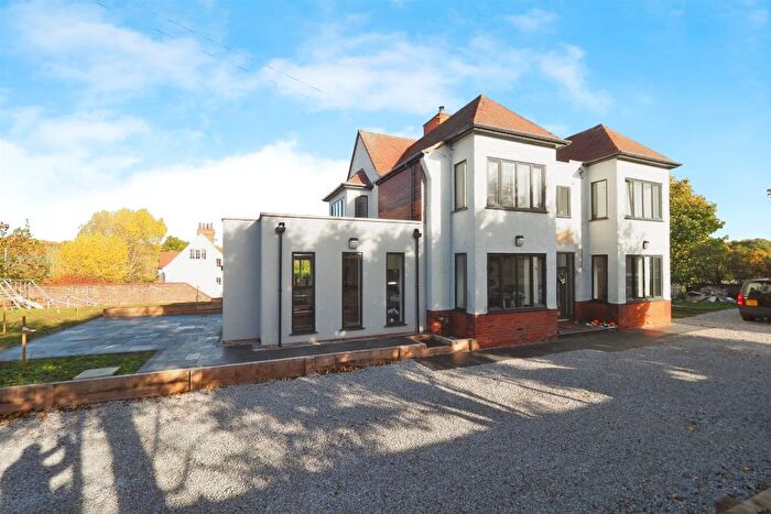 5 Bedroom Detached House For Sale In Elkesley Road, Meden Vale, Mansfield, NG20