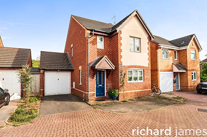 3 Bedroom Detached House For Sale In Cagney Drive, Abbey Meads, Swindon, SN25
