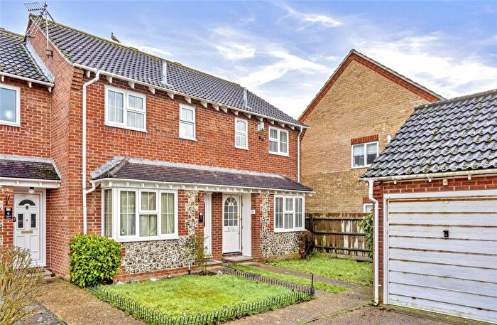 2 Bedroom End Of Terrace House For Sale In Laurel Close, Worthing, West Sussex, BN13