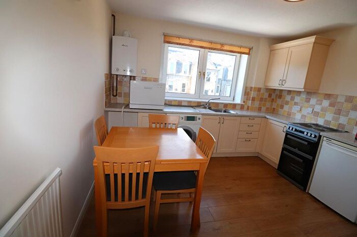 2 Bedroom Flat To Rent In Claremont Gardens, Aberdeen, AB10
